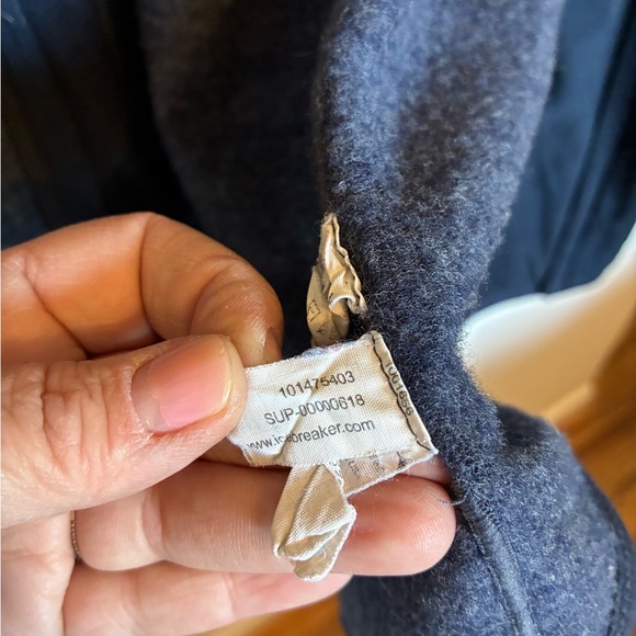 Icebreaker Merino GT Full-Zip Hooded Fleece Jacket in Navy Blue Womens Medium - Picture 7 of 8